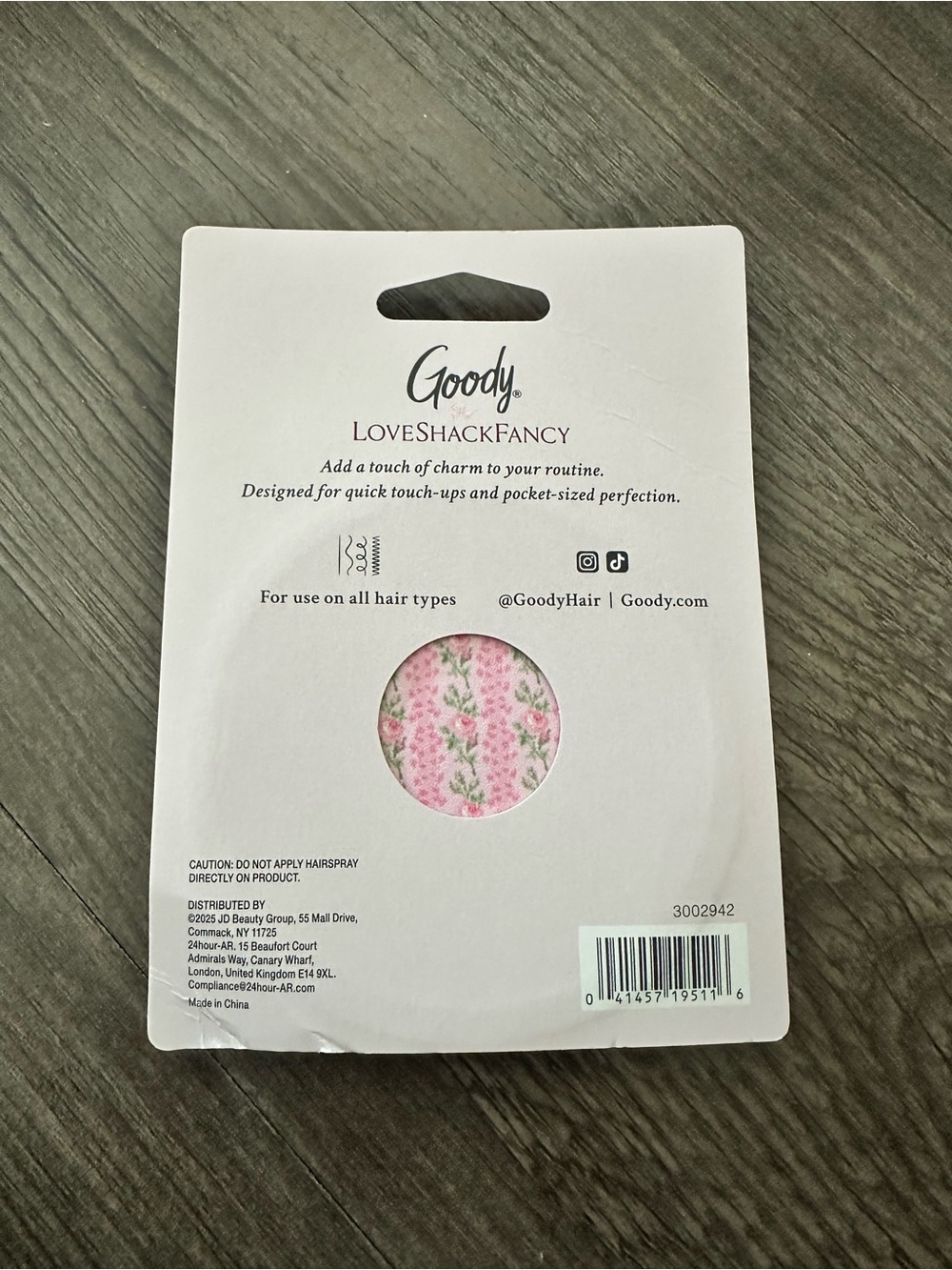 🩷🎯 LoveShackFancy x Target – Goody Mirror Compact 1CT Strawberry Macaroon - Picture 5 of 5